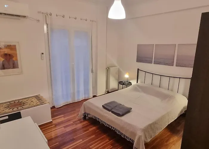 Efi\'S Cozy And Bright One-Bedroom Apartment