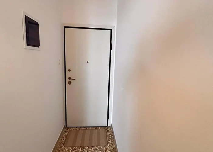 Efi\'S Cozy And Bright One-Bedroom Apartment